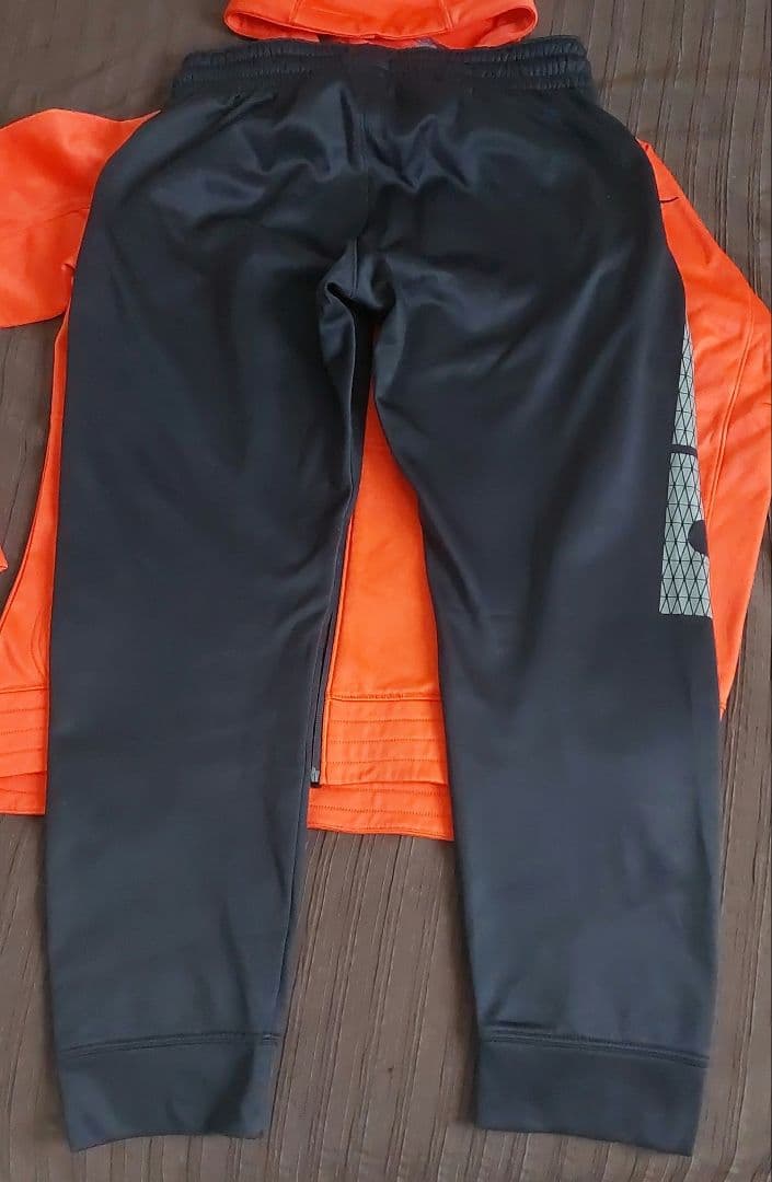 NIKE フード付きジャケットとパンツセット