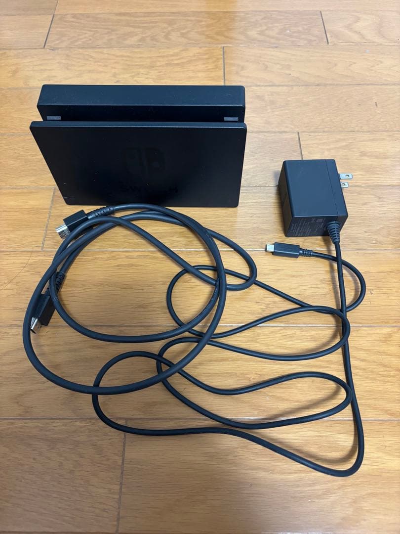 Nintendo Switch 本体　ピンク　緑Joy-Con付き