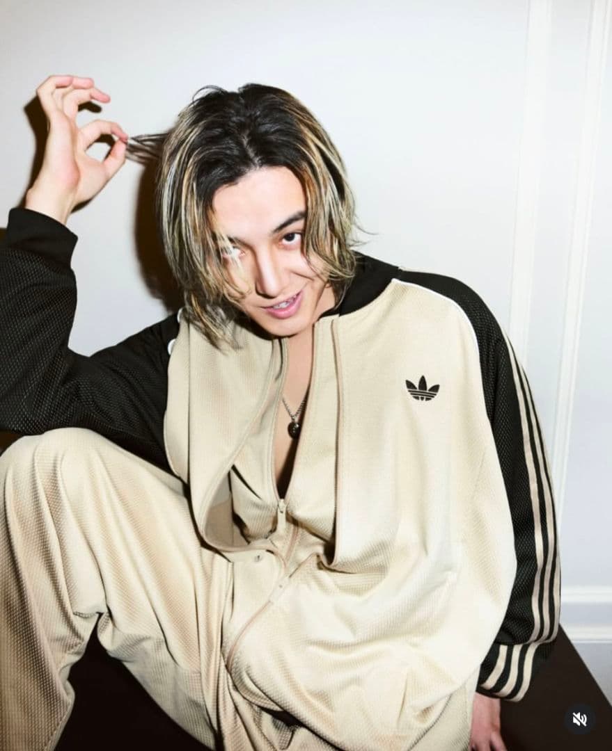 【Mサイズ】藤井風さん着用 adidas ルーズ メッシュ トラック ジャケット