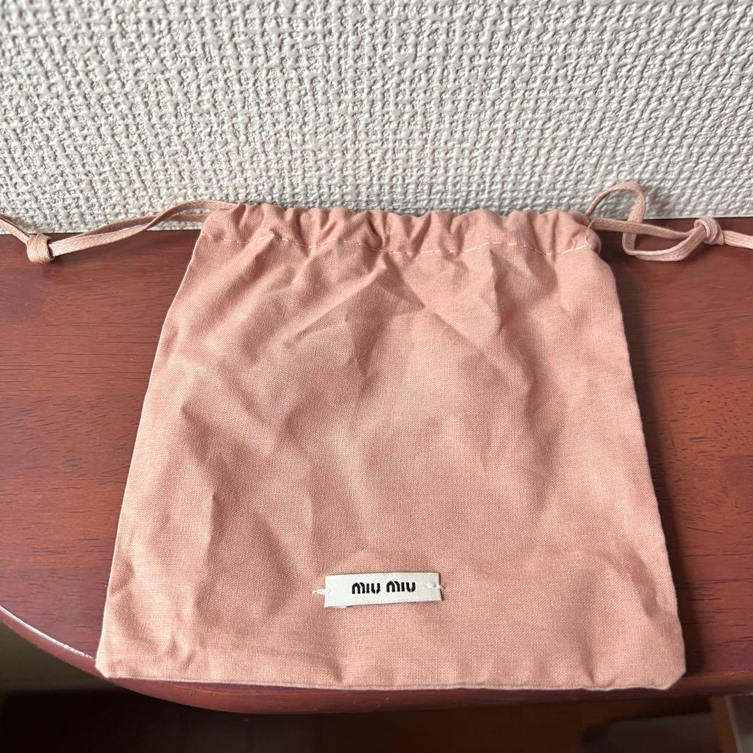 MIU MIU ミュウミュウ 三つ折り財布 nero ブラック 黒 箱付き