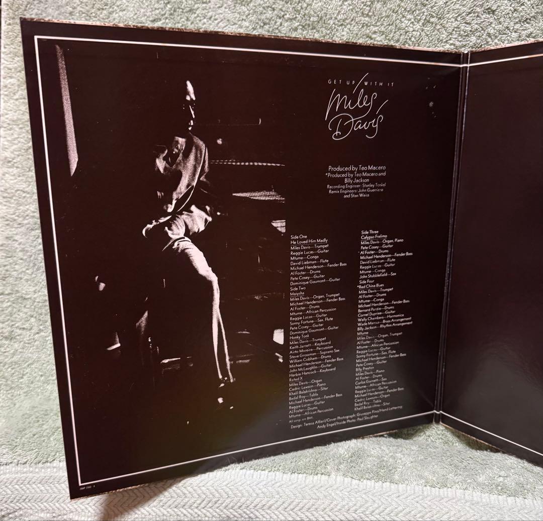 LPレコード マイルス・デイヴィス／ゲット・アップ・ウィズ・イット