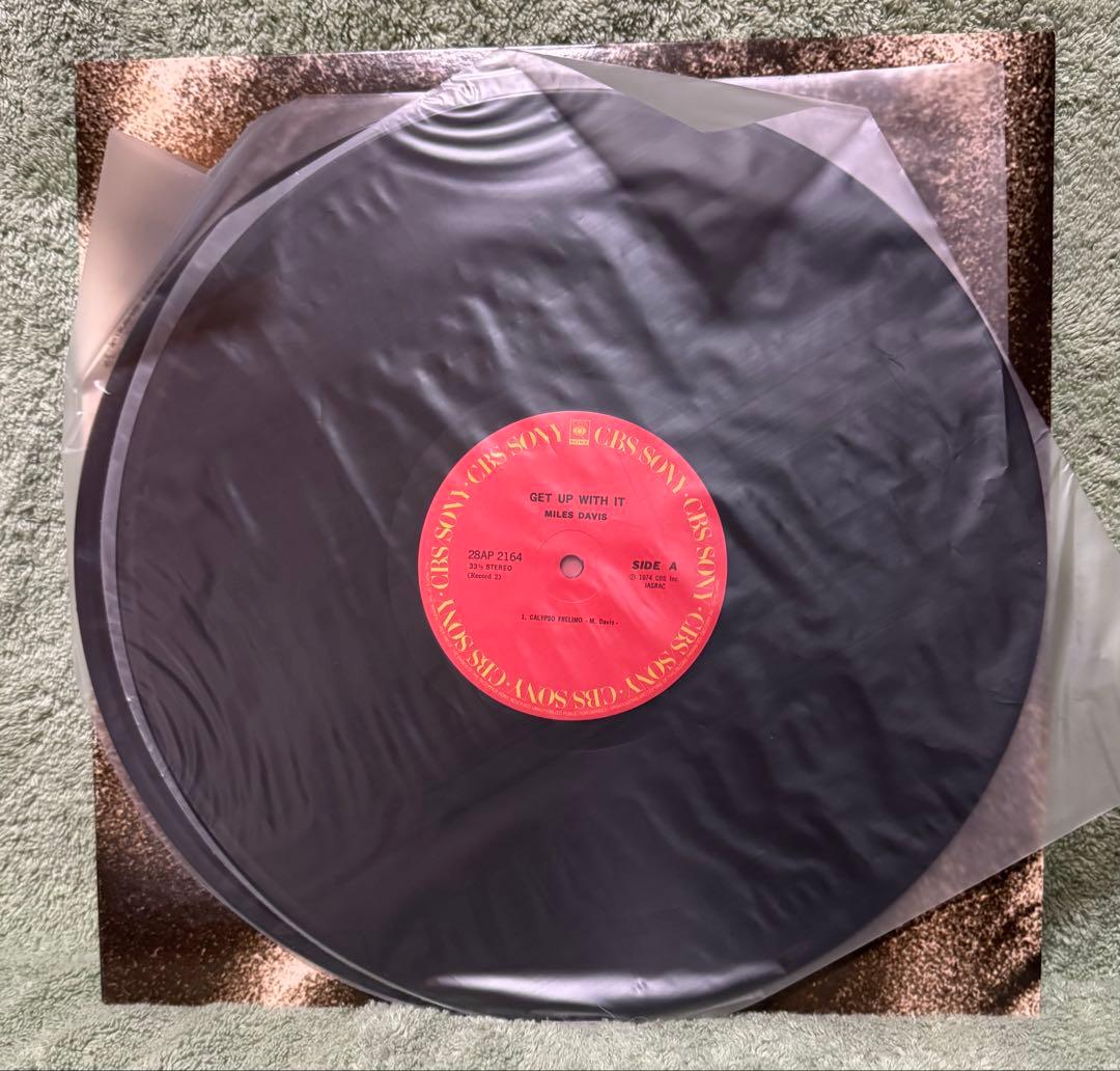 LPレコード マイルス・デイヴィス／ゲット・アップ・ウィズ・イット