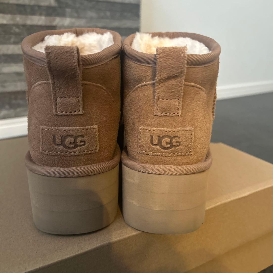 UGG クラシックウルトラミニ　8 25cm