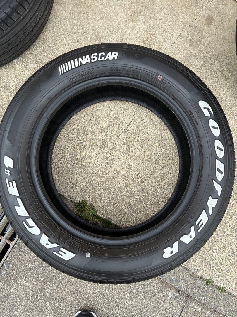 【送料込】バリ山 24年 215/60R17C 109/107R ハイエース