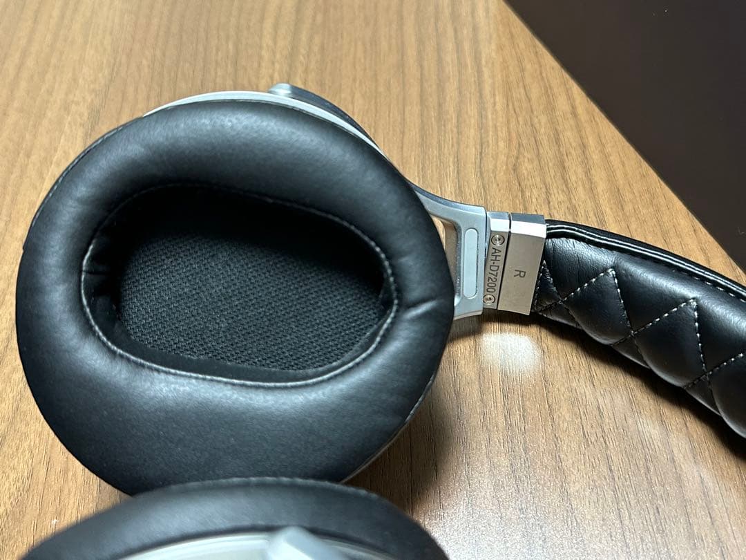 ヘッドホン DENON AH-D7200