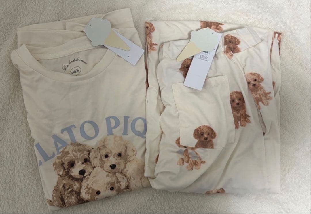 新品未使用　ジェラートピケ　犬　プードル　ロゴ　半袖Tシャツ&ロングパンツ　左