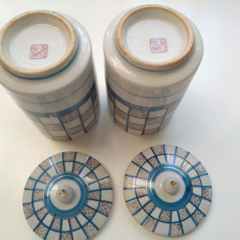 九谷焼　湯呑みペア　蓋付き　陶器