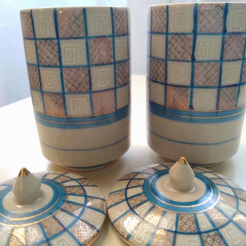 九谷焼　湯呑みペア　蓋付き　陶器