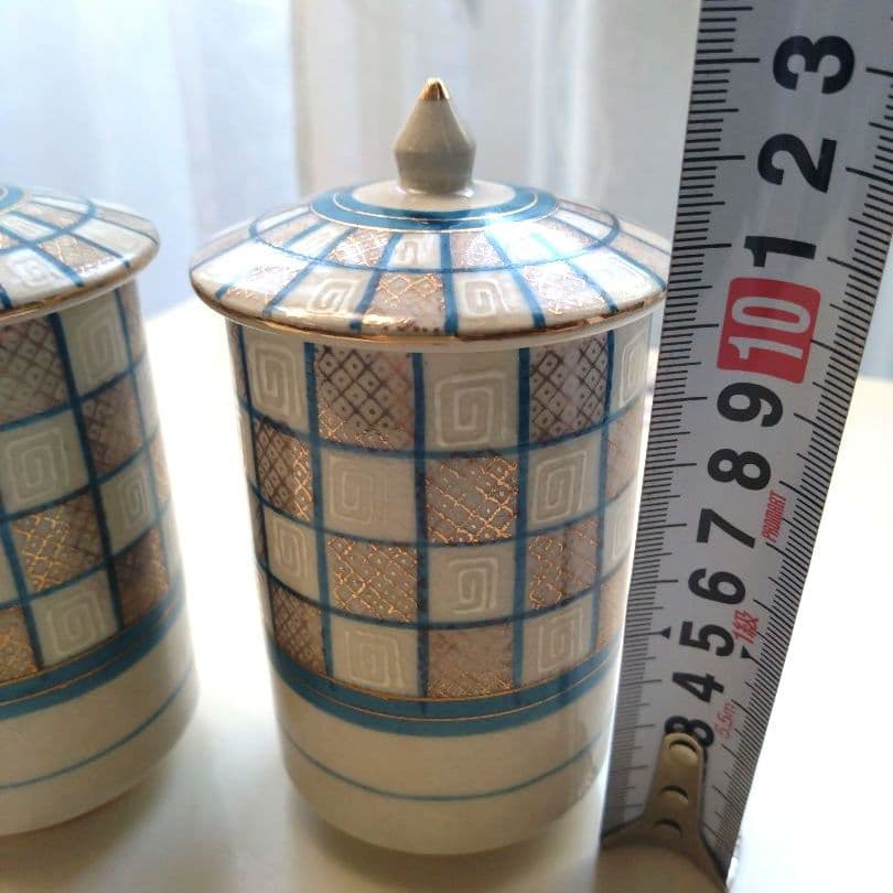 九谷焼　湯呑みペア　蓋付き　陶器