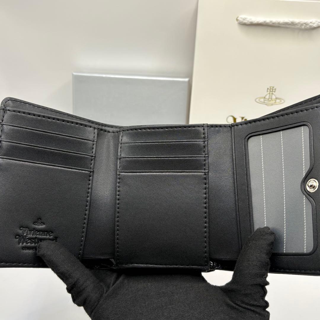 【新品未使用】Vivienne Westwood ブラック　三つ折り財布　がま口