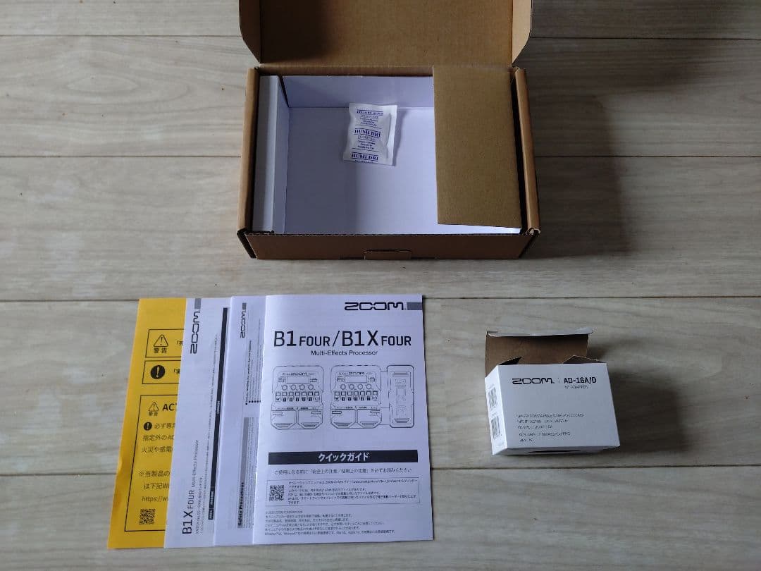 【純正アダプター付き】　ZOOM　B1X FOUR　ベース用マルチエフェクター