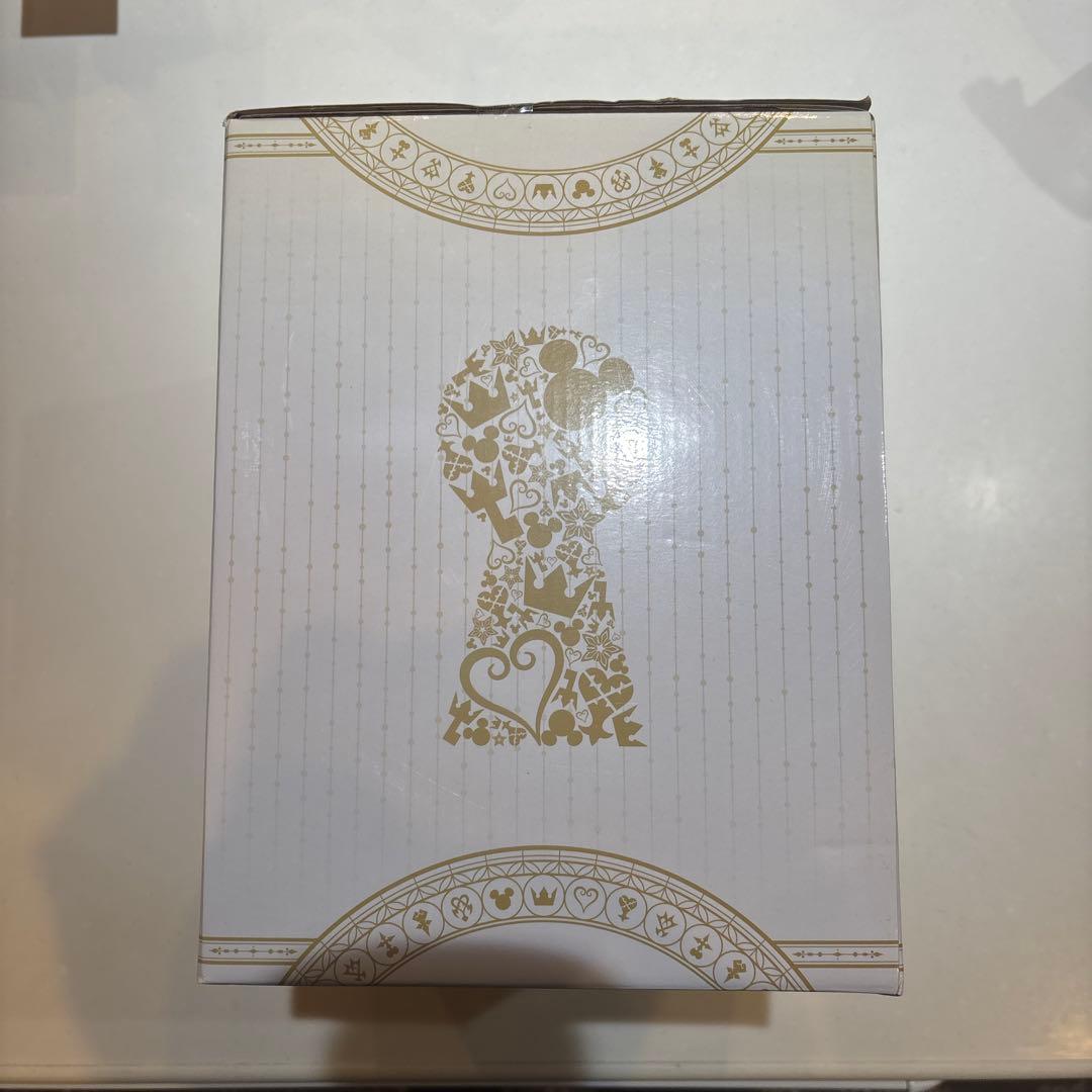 【新品・未開封】キングダムハーツ一番くじA賞 ソラ＆ロクサス スタチュー箱傷み