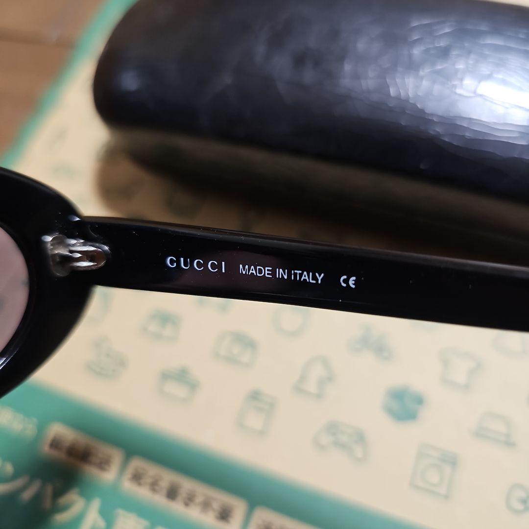 GUCCI オーバル型サングラス
