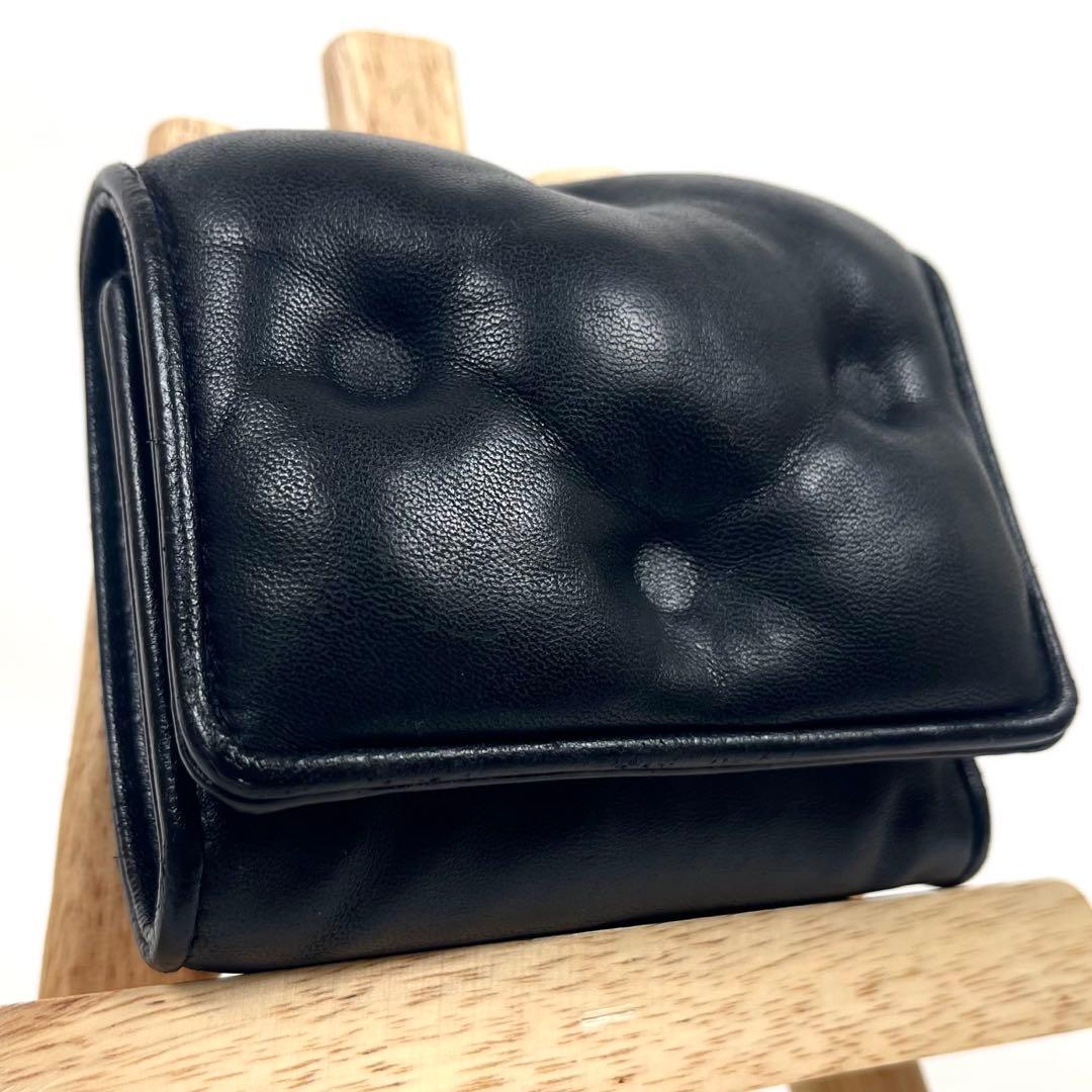 メゾンマルジェラ　三つ折り財布　グラムスラム　カレンダー　ステッチ　ブラック