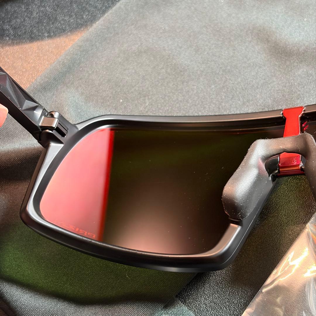 Oakley Sutro スポーツサングラス 【スートロ】　レッド