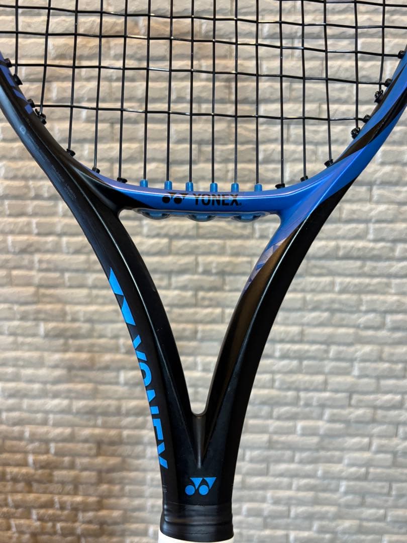 【ガット新品】YONEX EZONE 100 ヨネックス イーゾーン100