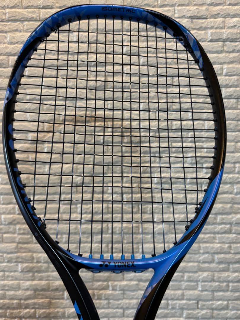 【ガット新品】YONEX EZONE 100 ヨネックス イーゾーン100
