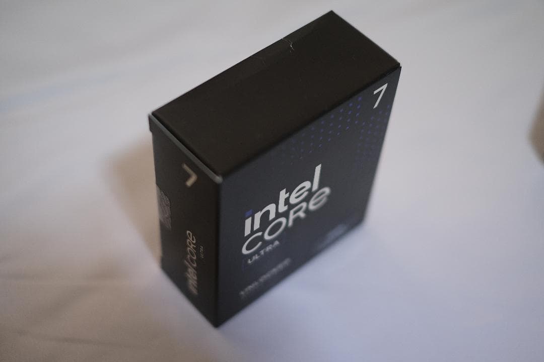 Intel Core Ultra 7 265K CPU 未使用未開封