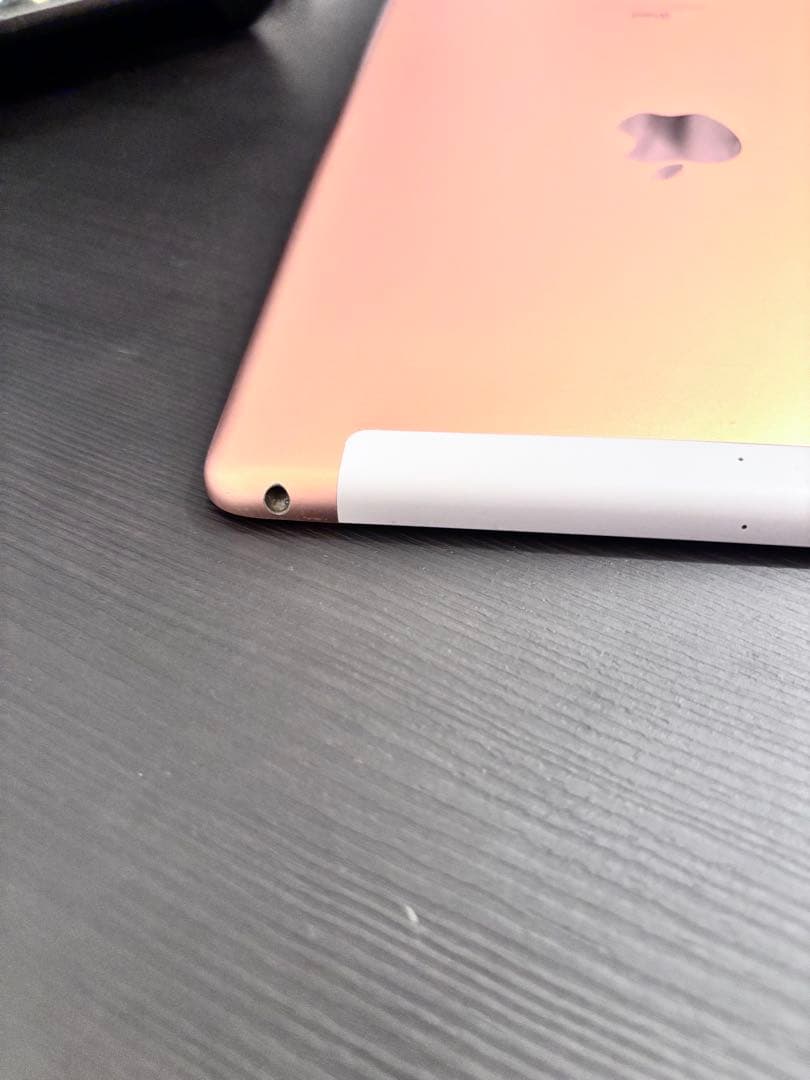 s*u様 iPad 第6世代　wifi ＋ cellular SIMフリー　12