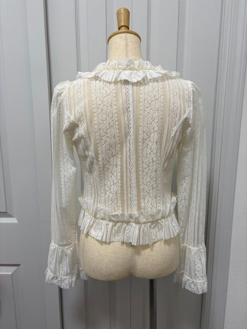 イノセントワールド　ボレロ　オフホワイト