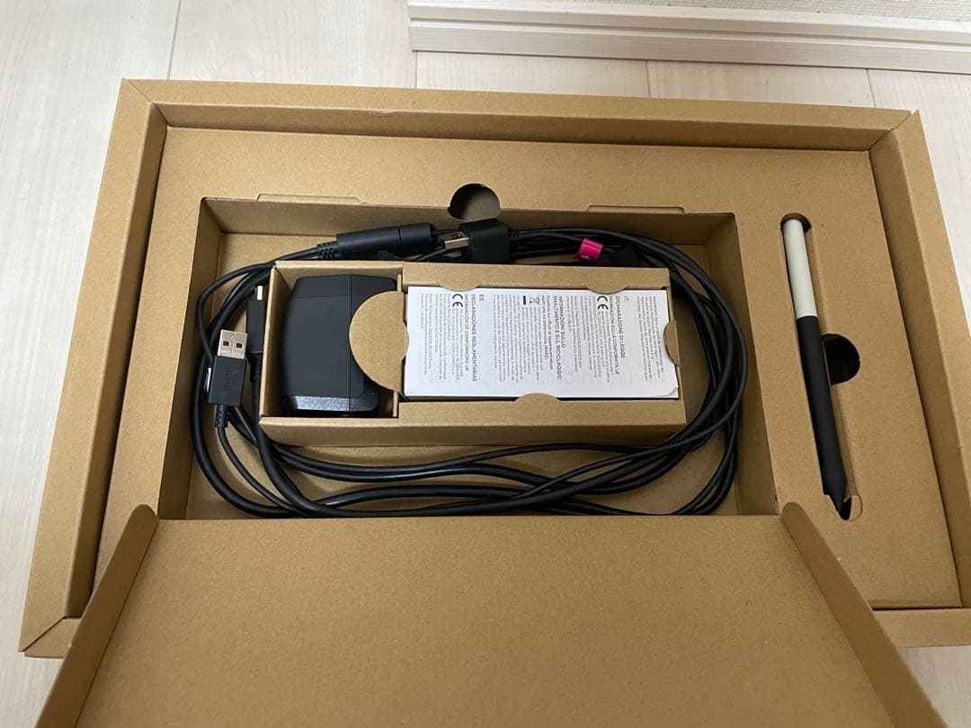 【ほぼ未使用】Wacom One Creative Pen Display