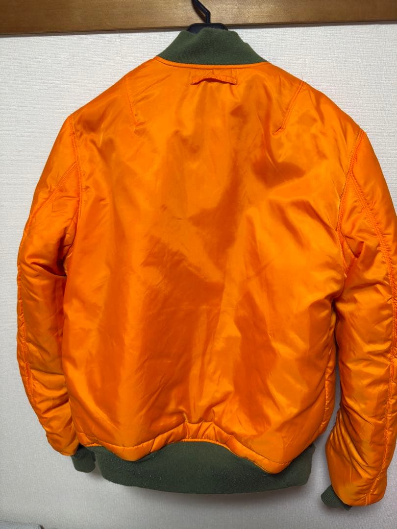 国内正規品Alpha Industries MA-1 ジャケットスリムモデル