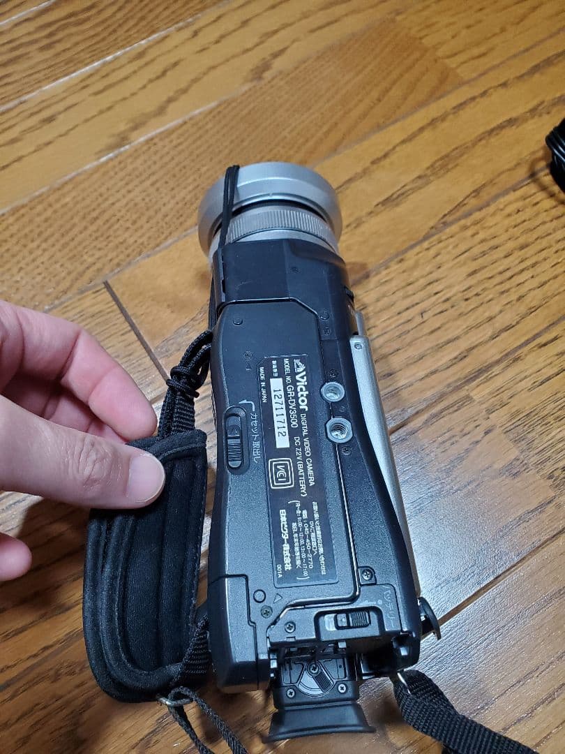victor mini dv ビデオカメラ　ジャンクと稼働品