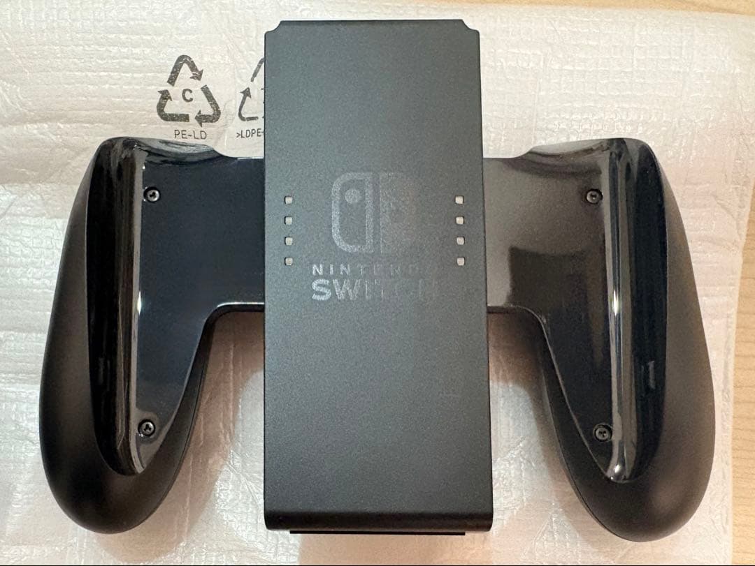 Nintendo Switch【Joy-Con (L) / (R)グレー】 本体