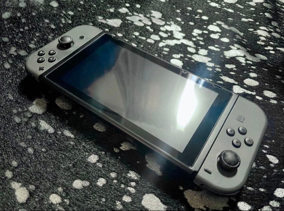 itsroro●ジャンクNintendoSwichスイッチ本体&ソフト●