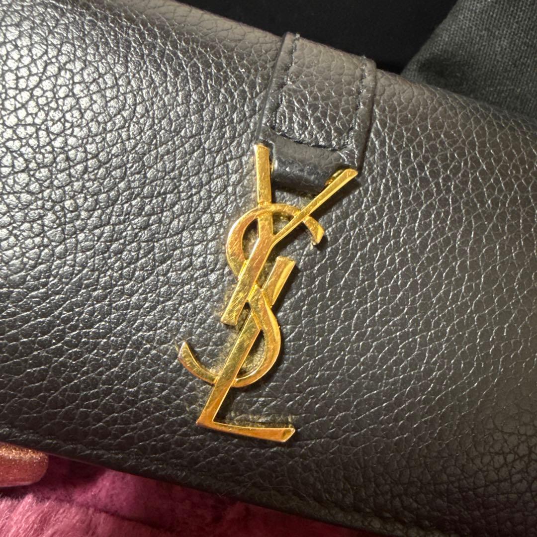 RサンローランSaint Laurent ブラック三つ折り財布