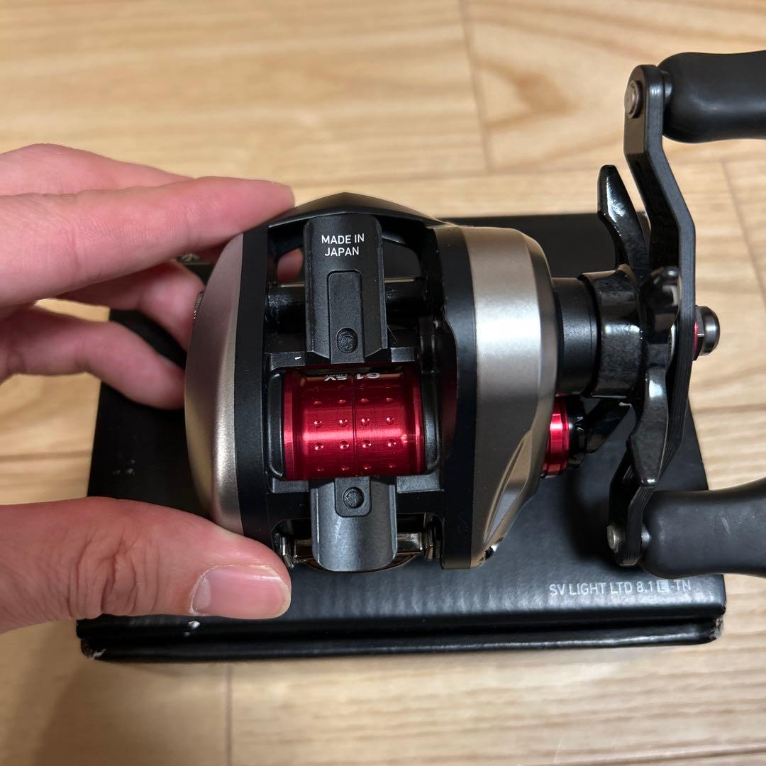 リール DAIWA SV LIGHT LTD 8.1L-TN