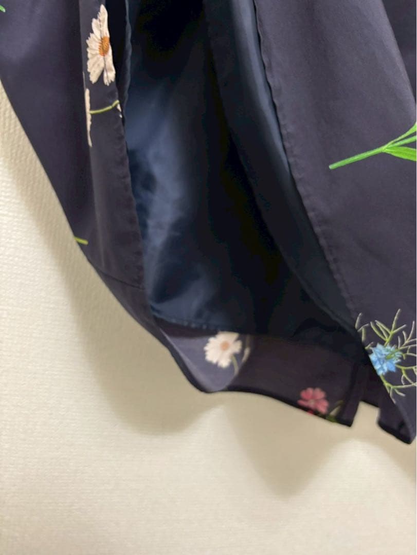 美品　SNIDEL スナイデル　 フレアプリントスカート　ネイビー　サイズ0