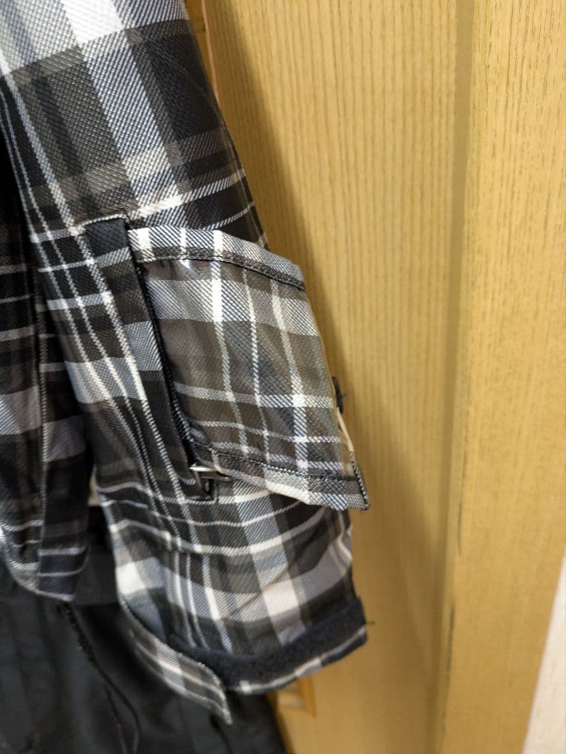 スノーボードウェアセット送料込み（上がLサイズ、下がＭサイズ）
