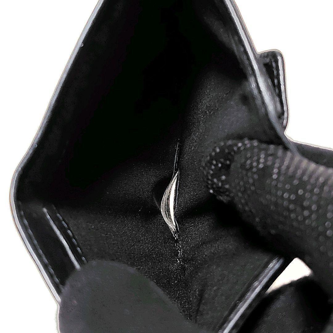JIMMY CHOO ジミーチュウ　折り財布　黒　レザー　金具ロゴ　シンプル