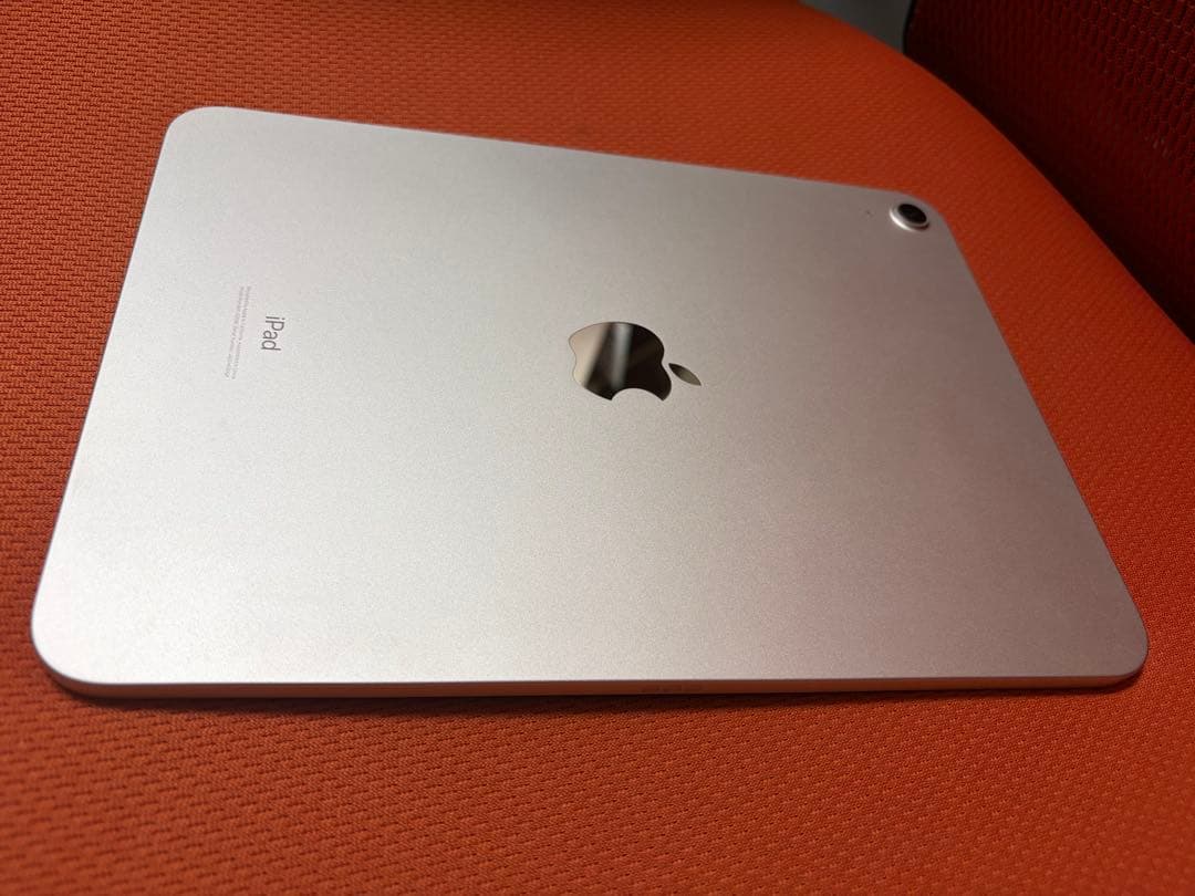 iPad 第10世代　64GB バッテリー容量100%！！