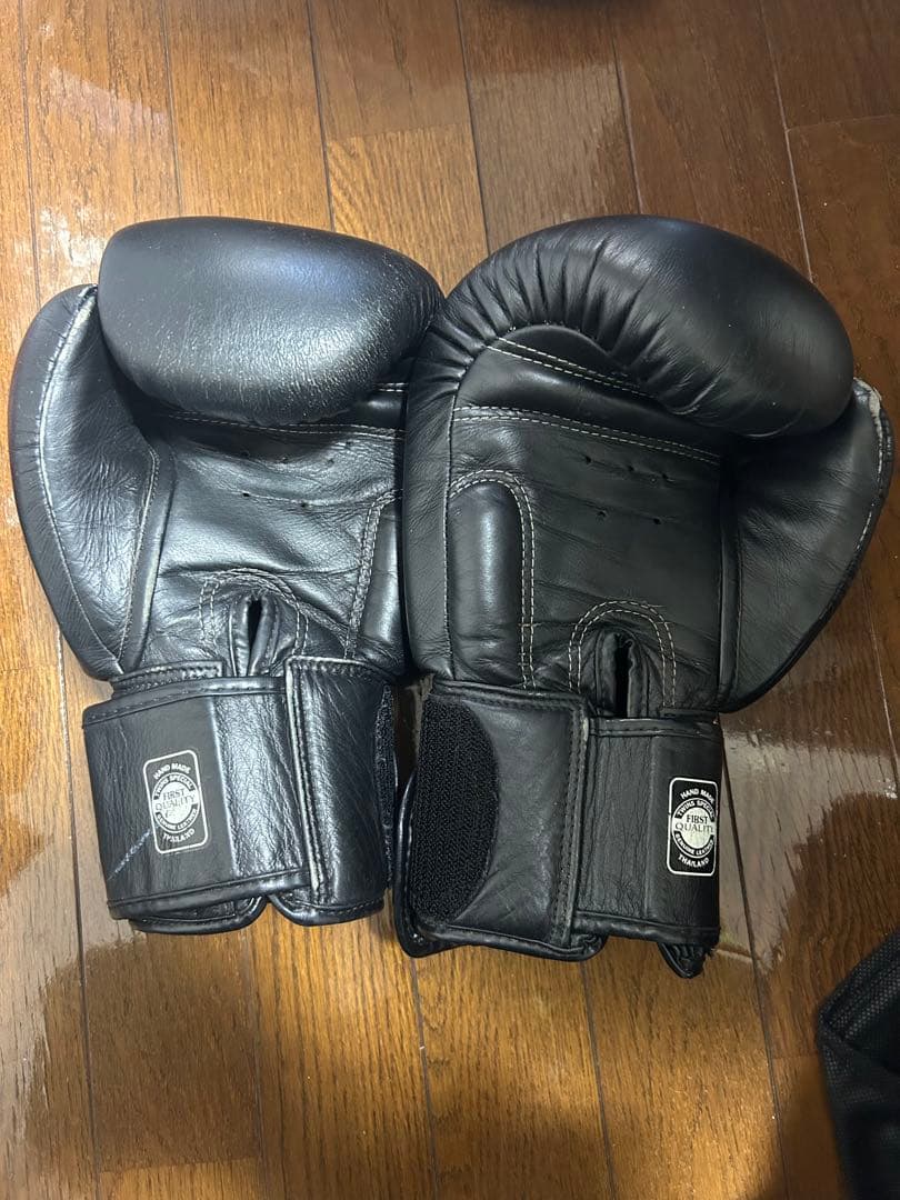 【美品】ツインズ ボクシンググローブ 12oz
