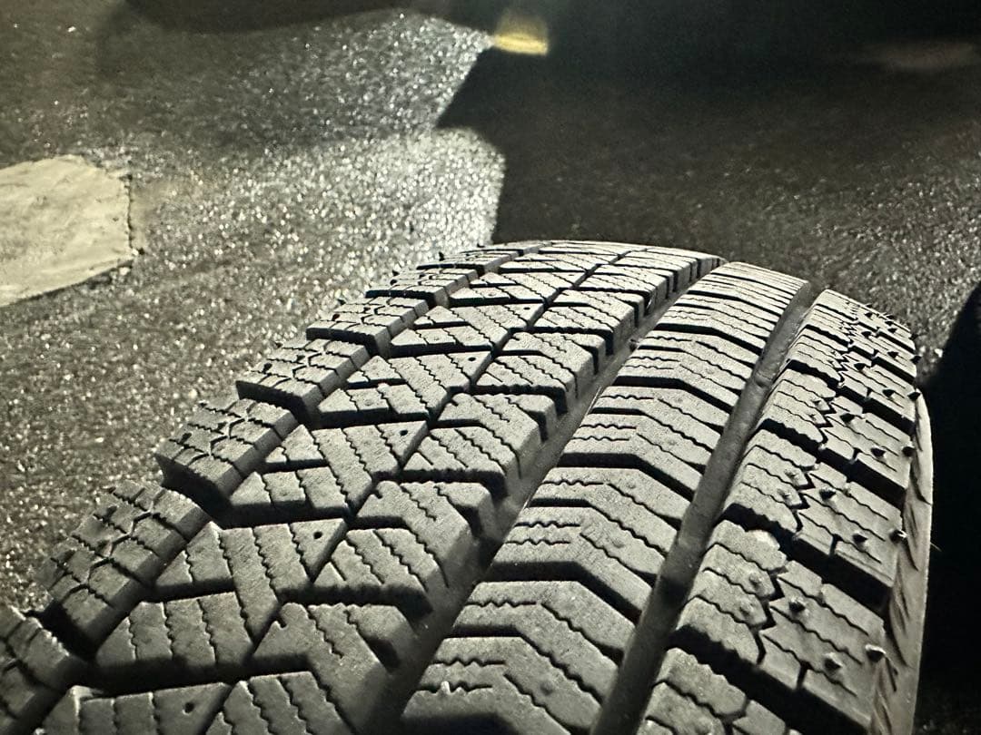 ブリヂストン スタッドレスタイヤ 15インチ165/65R15
