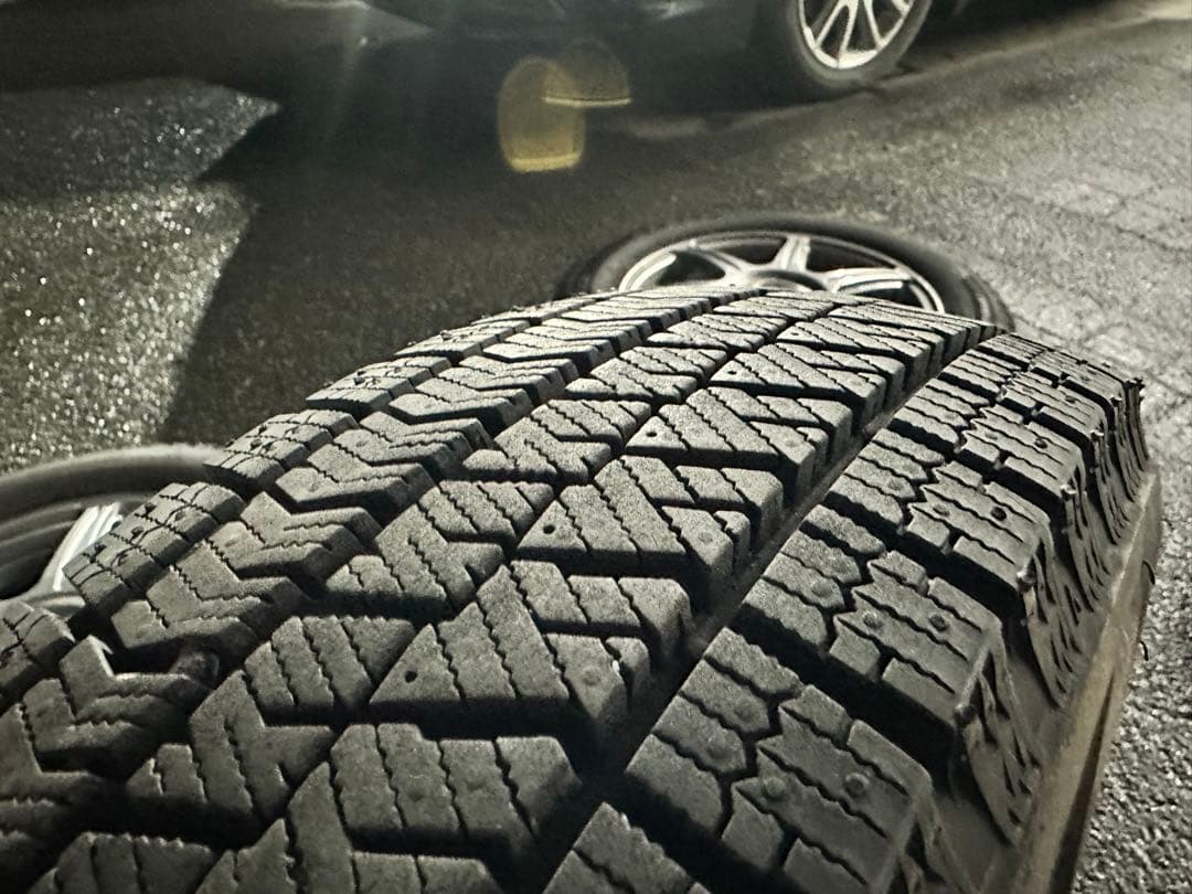 ブリヂストン スタッドレスタイヤ 15インチ165/65R15