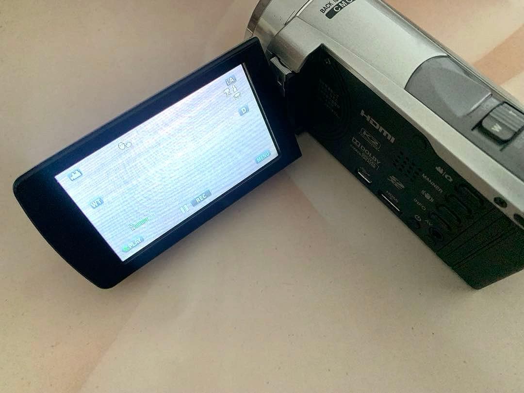 JVC Everio GZ-HM133-S ビデオカメラ