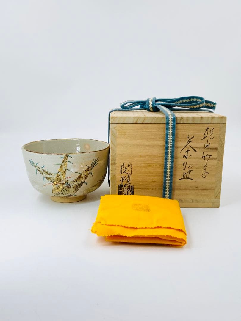 GACHANさん専用【南口閑粋】乾山写　竹の子茶碗　杣山焼　桐共箱　共布