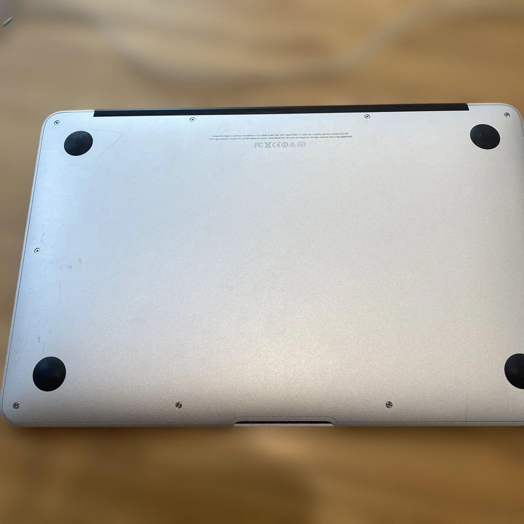 価格応相談　MacBook Air (11-inch, Mid 2013)