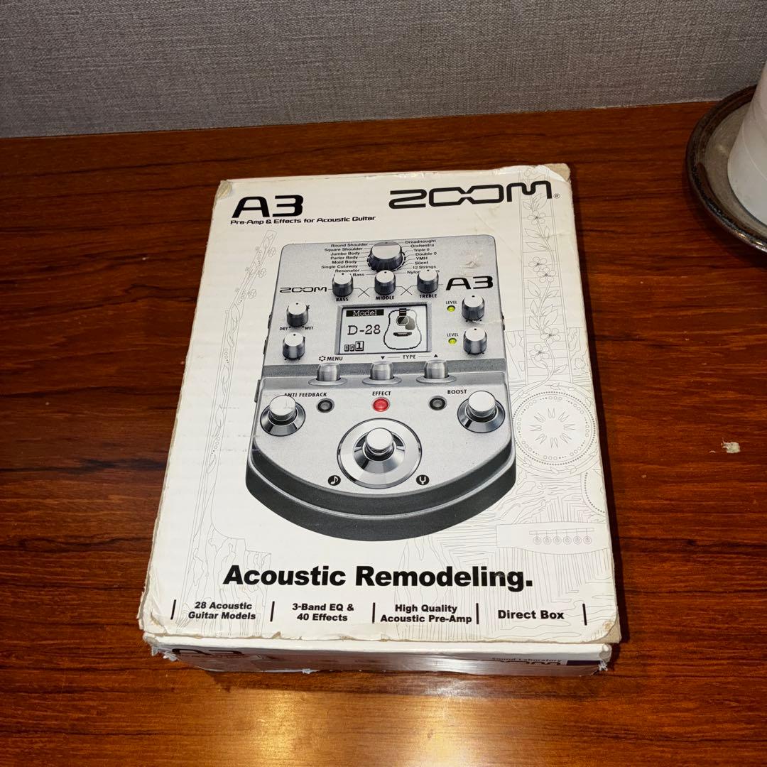 期間限定値下中　Zoom A3 ベースエフェクター