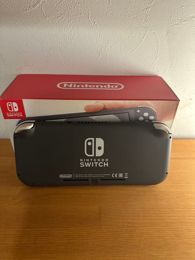 Nintendo Switch Lite グレー 本体 tomtocケース付き