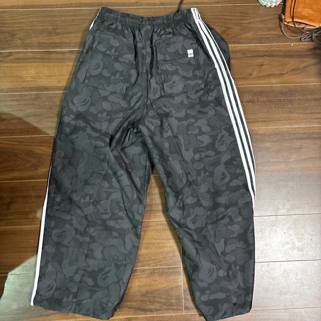 adidas エイプ　ジャガードパンツ