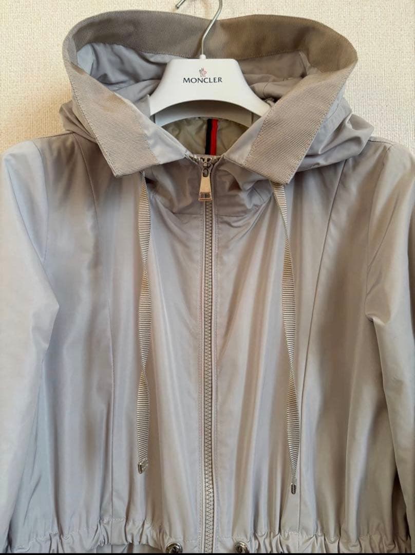 モンクレール　MONCLER TOPAZ ナイロンパーカー　トパーズ　0