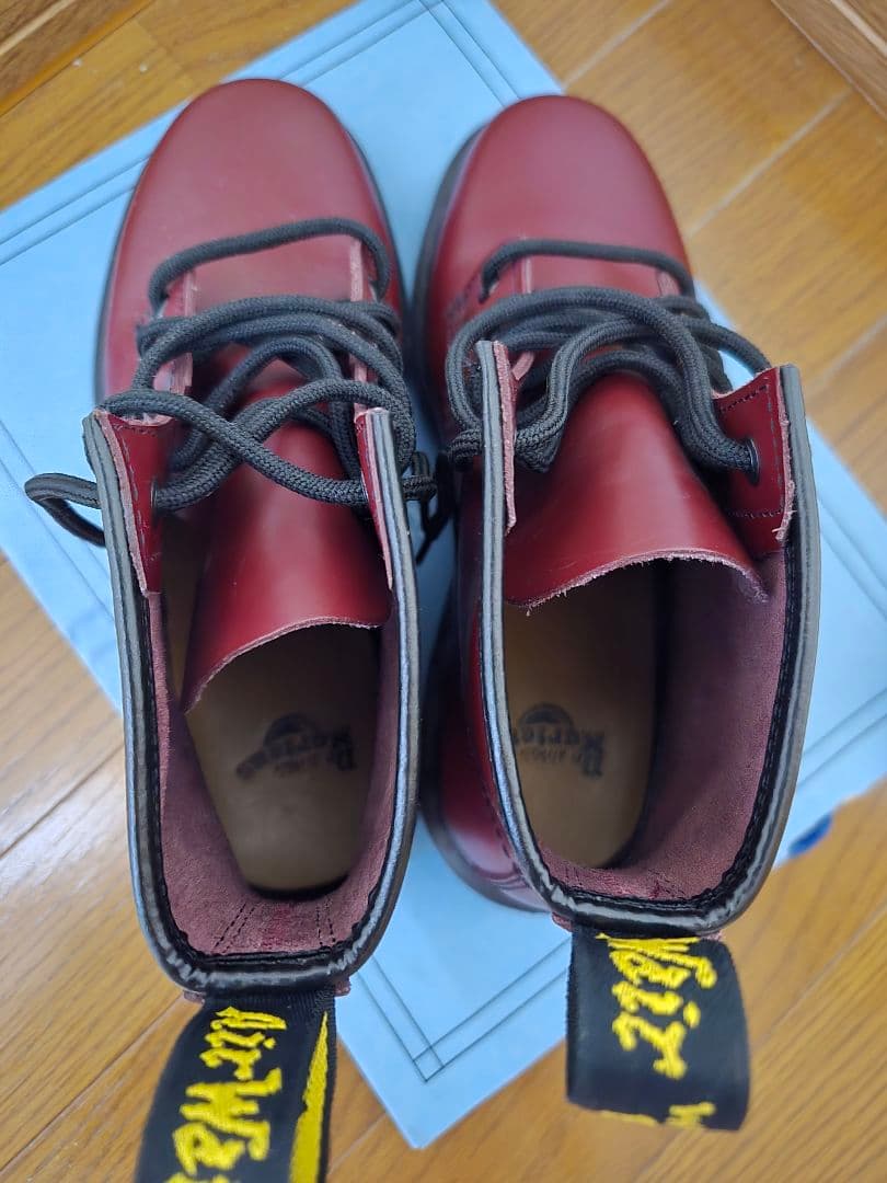 ドクターマーチン　Dr.Martens チェリーレッド　6ホールブーツ