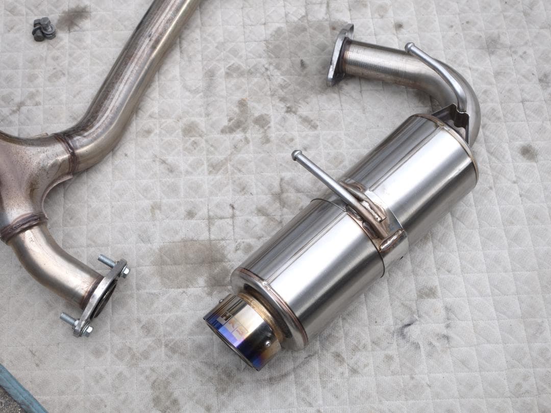 美品 HKS マフラー スぺックL２ zn8 zd8 86 brz zn6