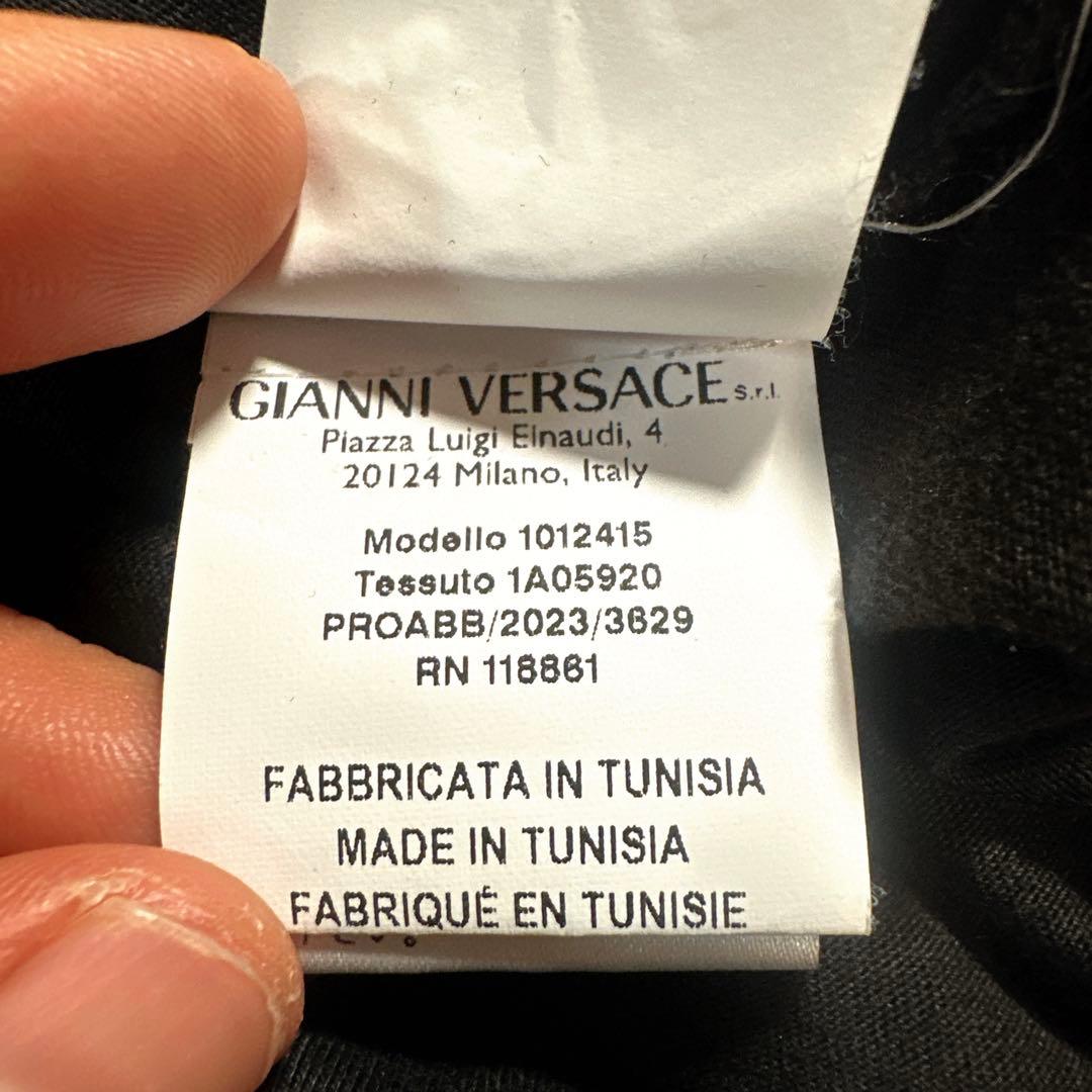 VERSACE ヴェルサーチ Tシャツ メデューサ ロゴ ブラック半袖 S 黒.