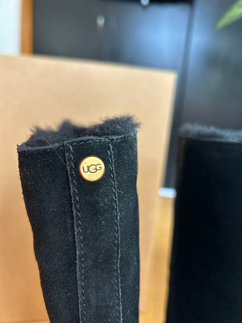 【☆しぇりー☆秘密のガーデン( *´艸｀) 】UGG ムートン ロングブーツ