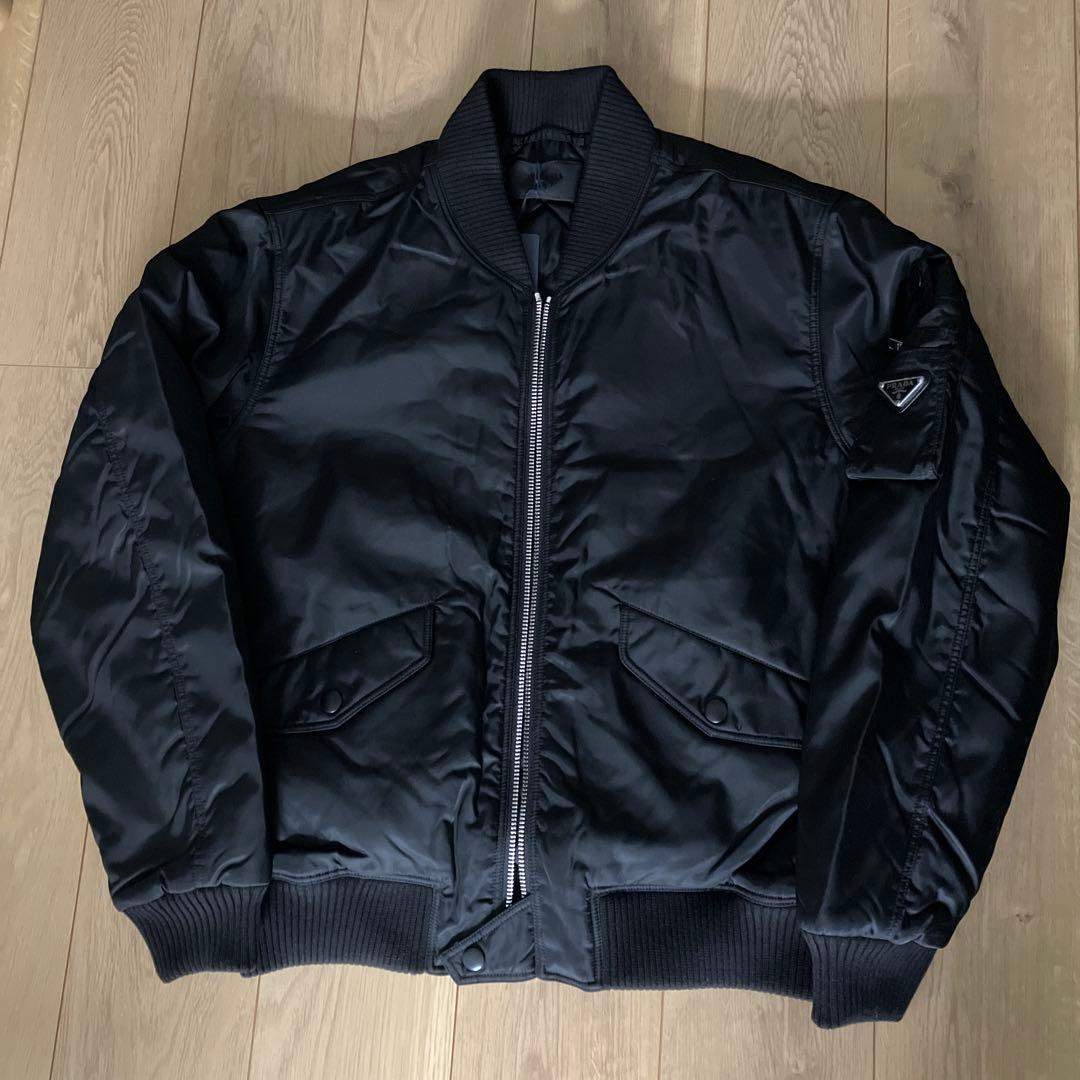 ほぼ未使用 PRADA トライアングルロゴ ボンバージャケット